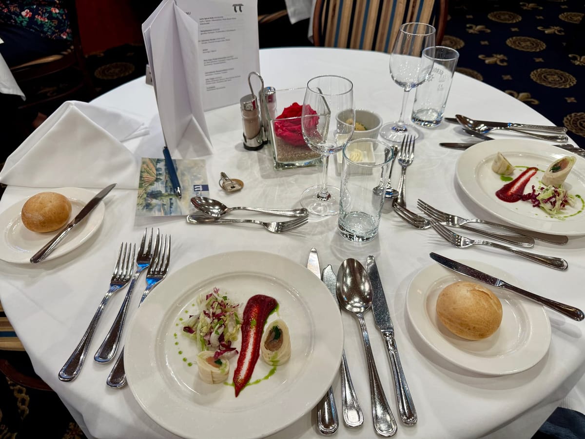 Gala-Dinner auf einem Flusskreuzfahrtschiff – ein kulinarisches Highlight unserer Reise