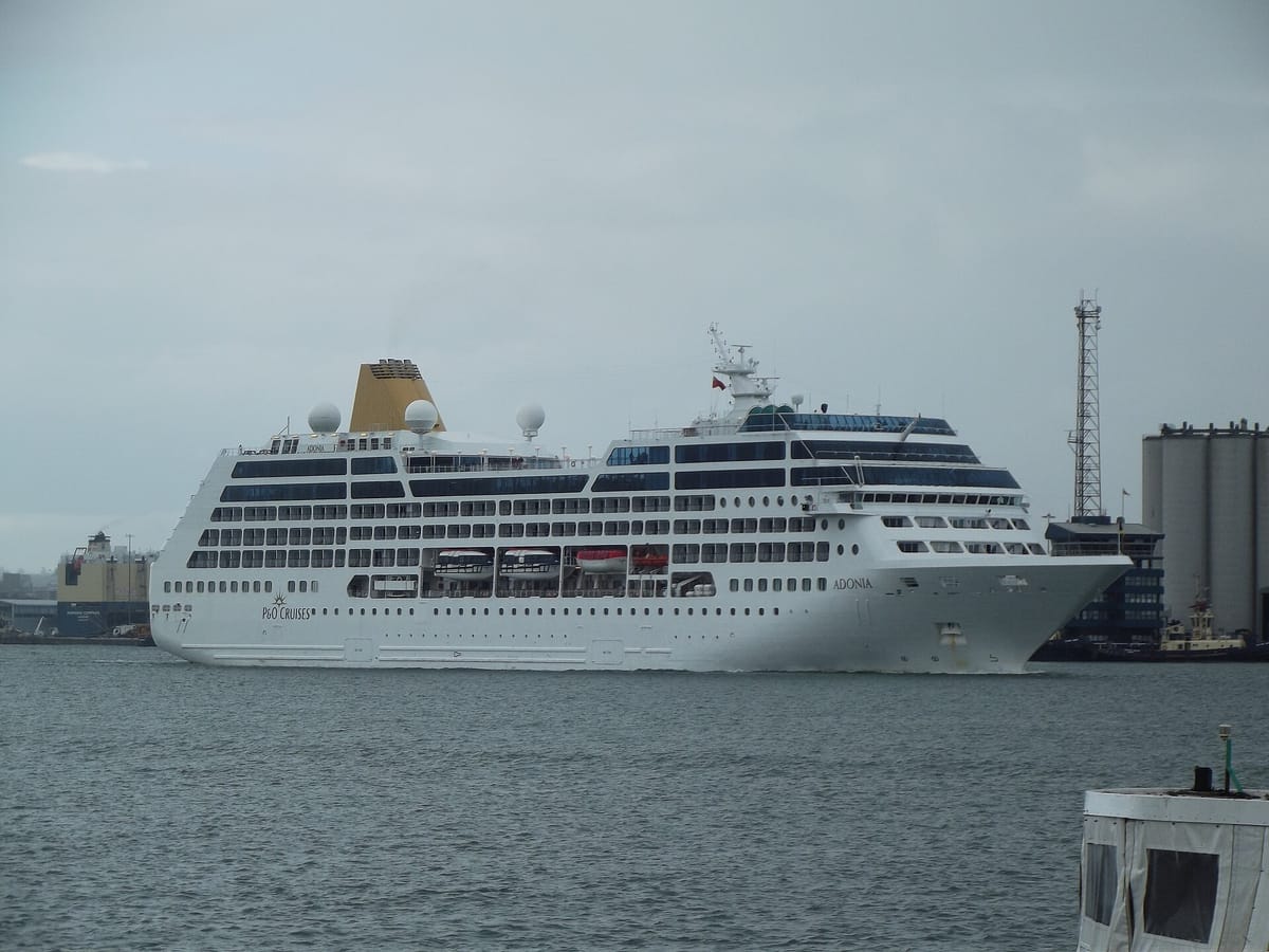 Die Azamara Pursuit