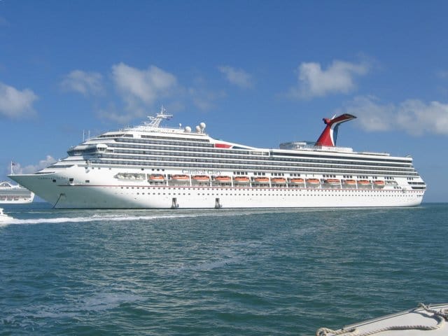 Die Carnival Glory