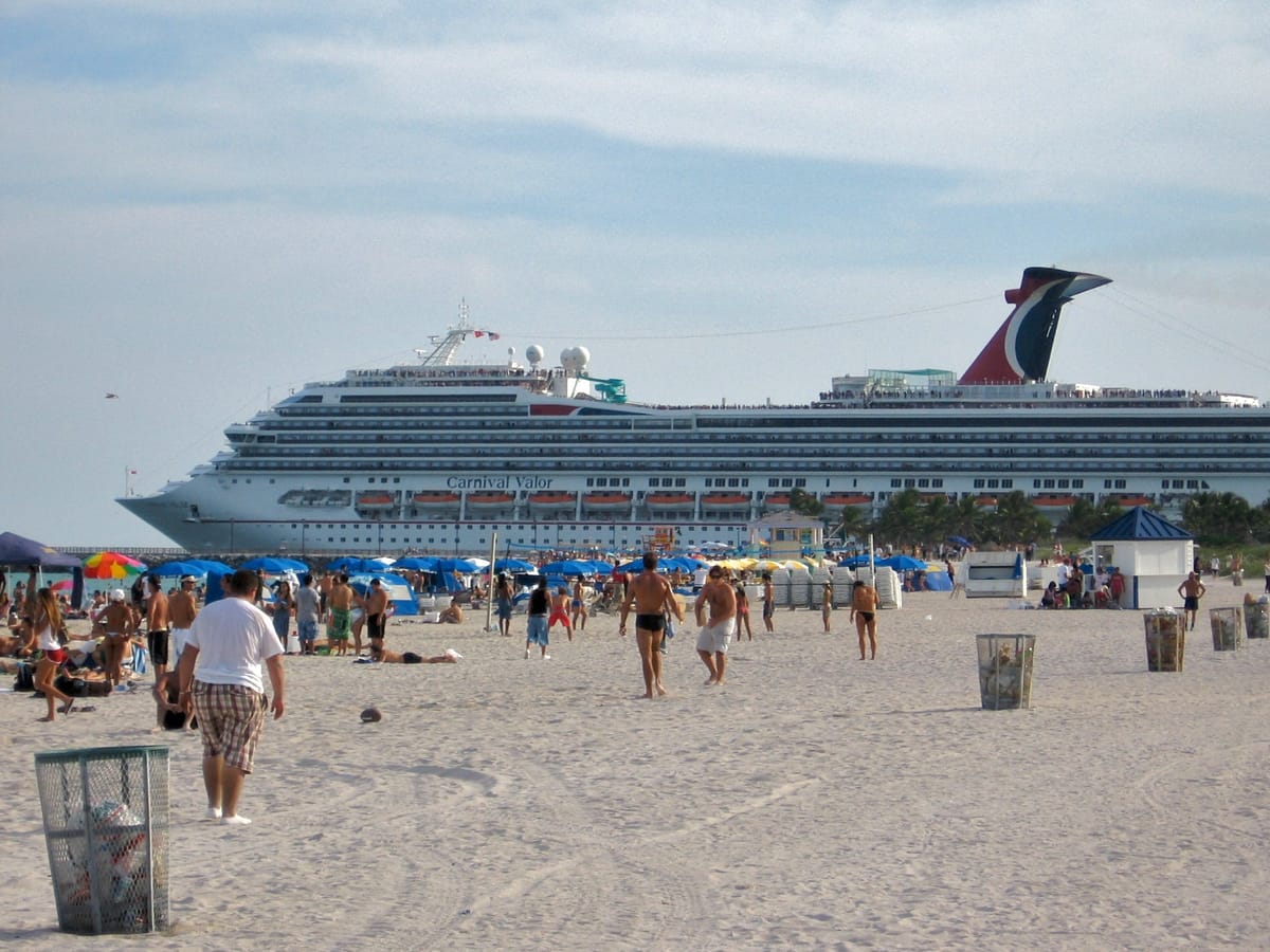 Die Carnival Valor