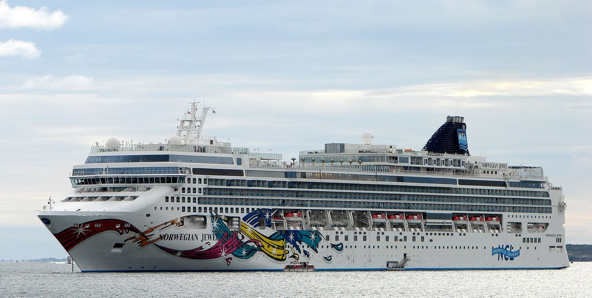 Die Norwegian Jewel