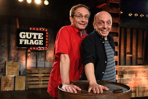 Comedy-Highlights bei A-ROSA: Wigald Boning & Bernhard Hoëcker bringen ihr Programm "Gute Frage!" an Bord