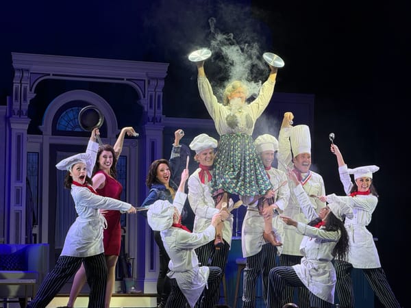 Musical-Review für Kreuzfahrer: Mrs. Doubtfire im Capitol Theater Düsseldorf